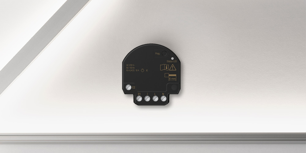 JUNG HOME Jalousieaktor Mini bei ETT Elektrotechniker Thissen in Lemgo