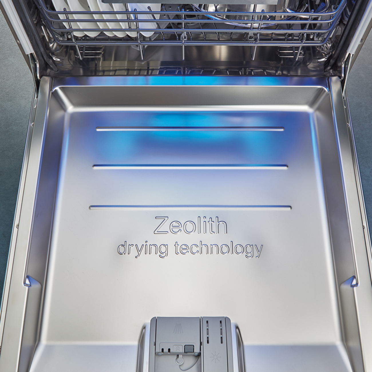 Zeolith Trocknen – Für glänzende Spülergebnisse bei ETT Elektrotechniker Thissen in Lemgo